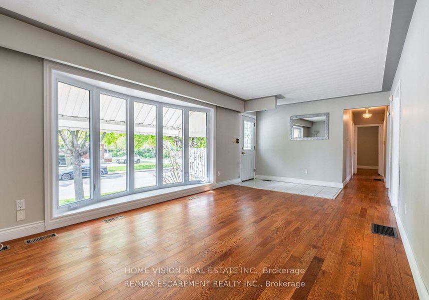 3-tanager-avenue-e-e-hamilton-ontario-x12283341
