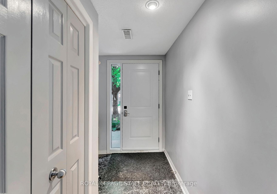 26-moss-boulevard-hamilton-ontario-x12283531