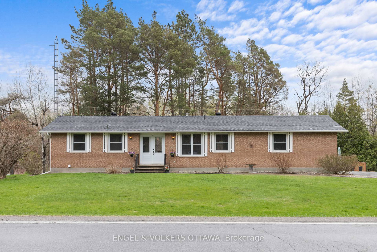 9241-county-road-44-edwardsburghcardinal-ontario-x12283586