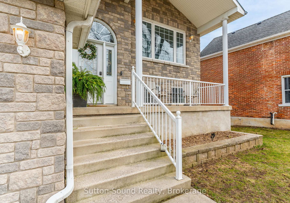 2007-7th-avenue-e-e-owen-sound-ontario-x12283620