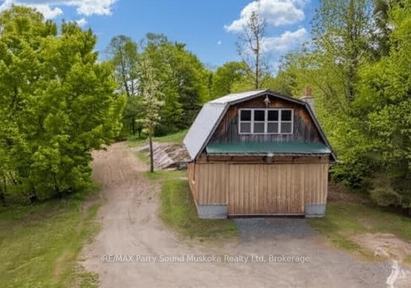 3-fire-route-100-road-mckellar-ontario-x12283858