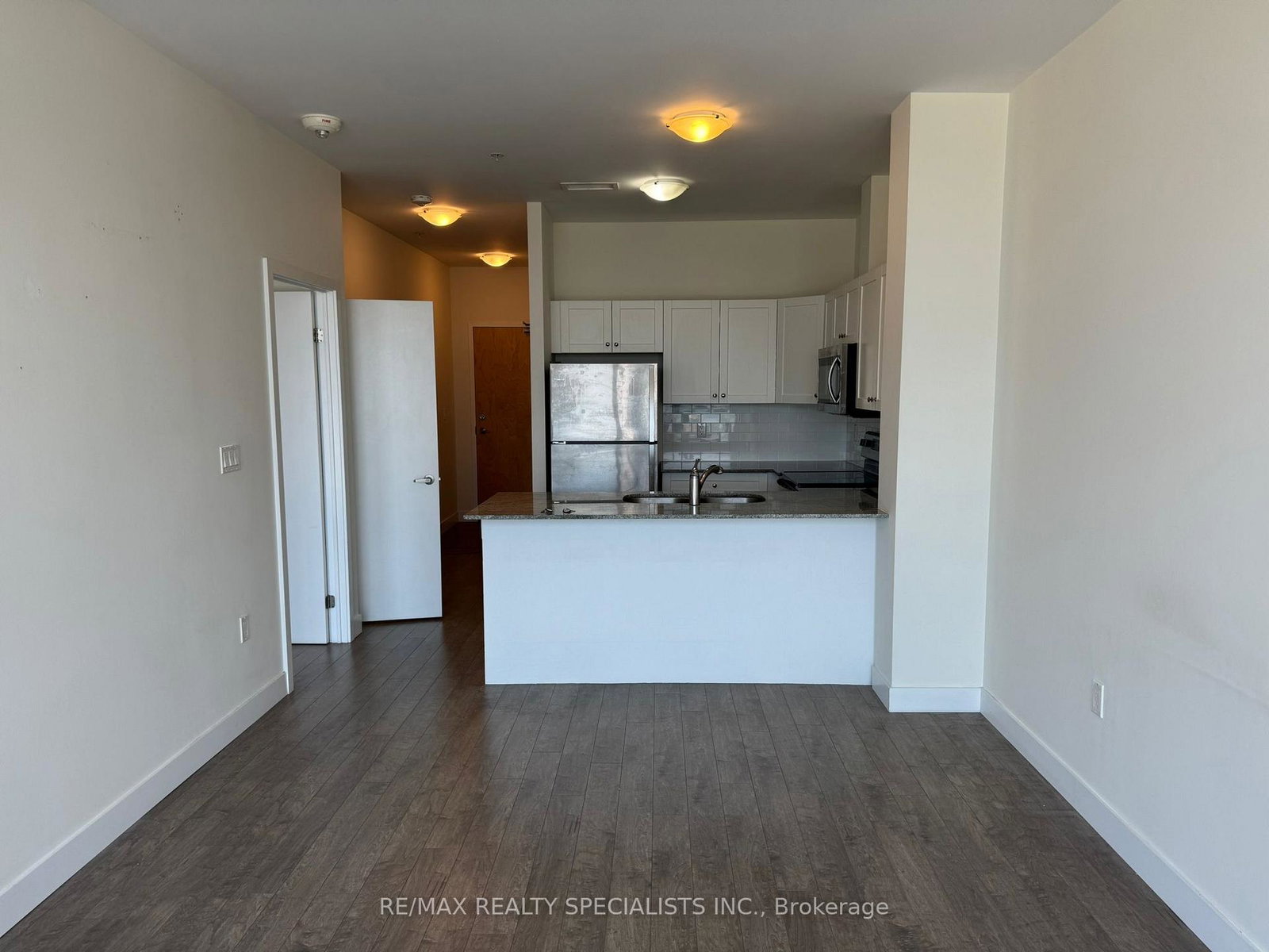 100-garment-street-n-n-kitchener-ontario-x12284170