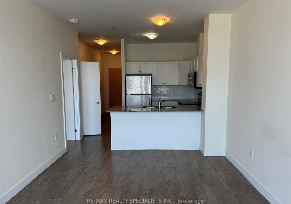 100-garment-street-n-n-kitchener-ontario-x12284170