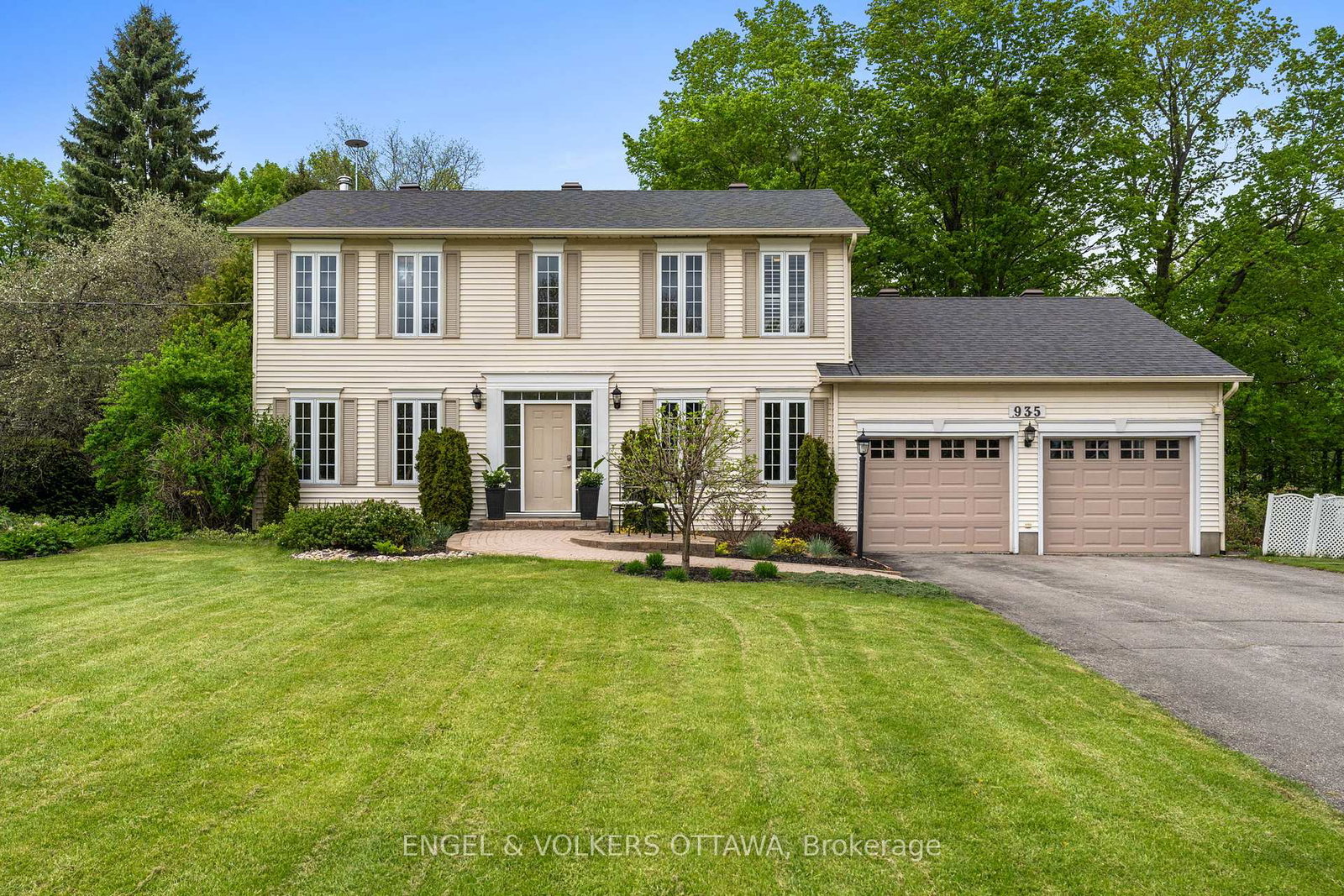 935-fieldown-street-ottawa-ontario-x12284292
