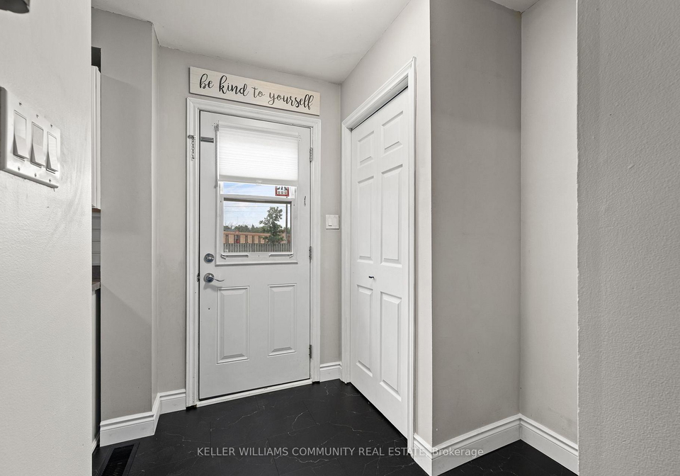996-sydenham-road-peterborough-south-ontario-x12284738