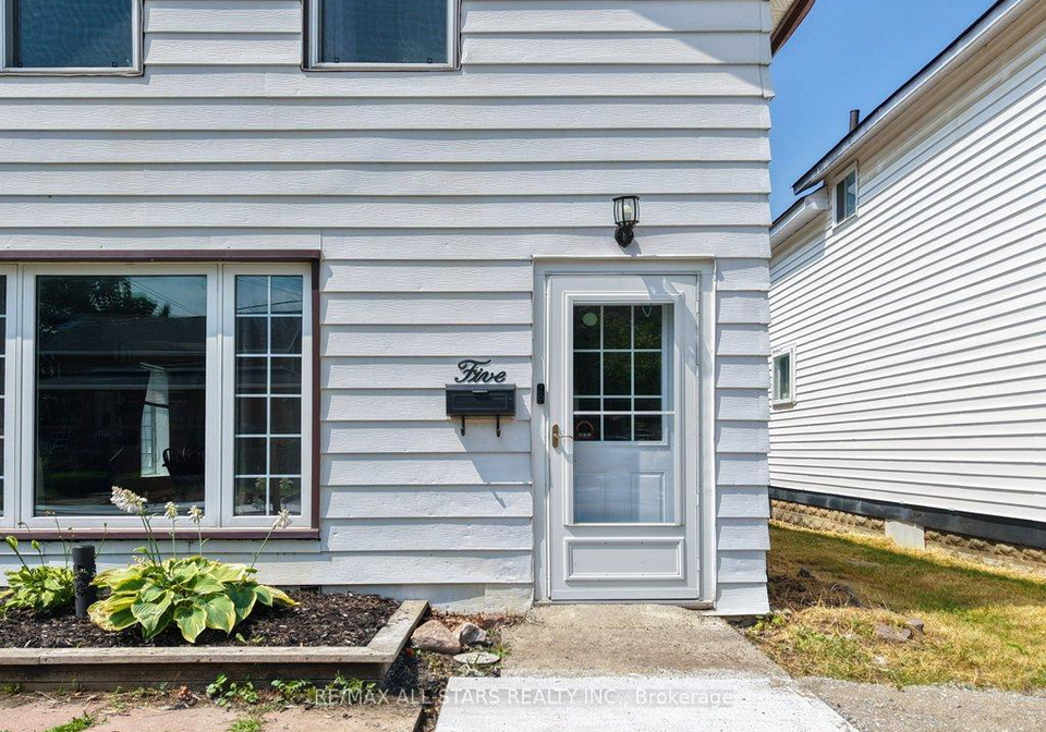 5-st-peter-street-kawartha-lakes-ontario-x12284772