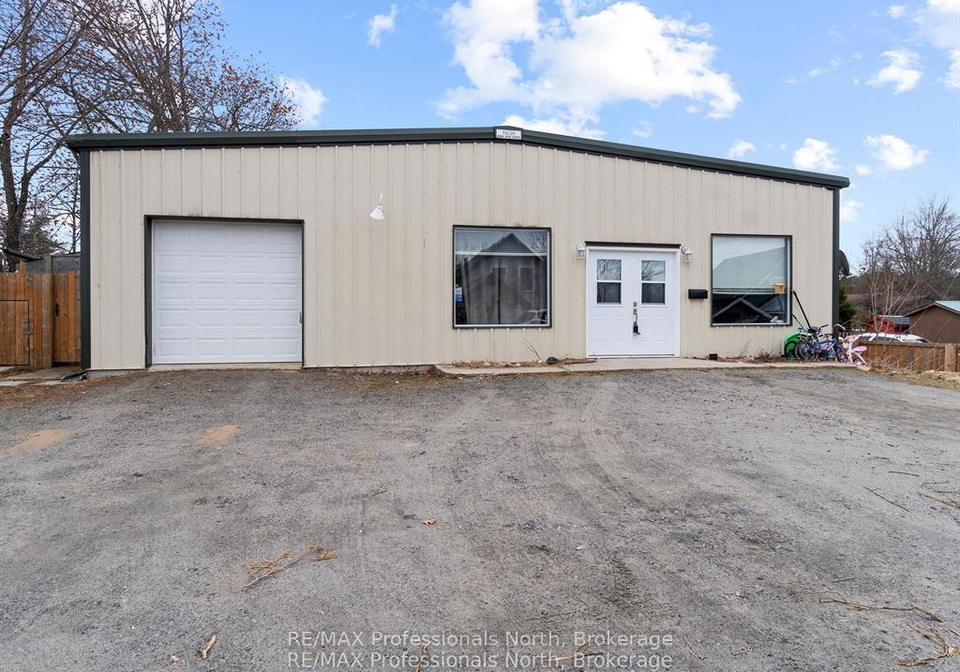 950-muskoka-road-s-s-gravenhurst-ontario-x12284812