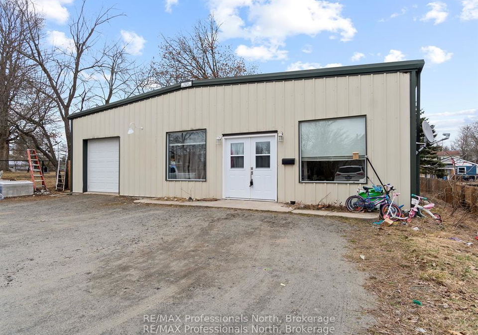 950-muskoka-road-s-s-gravenhurst-ontario-x12284812