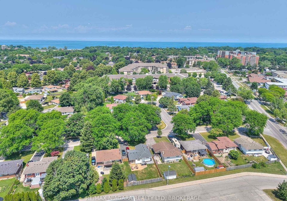7-crescentwood-drive-st-catharines-ontario-x12284866