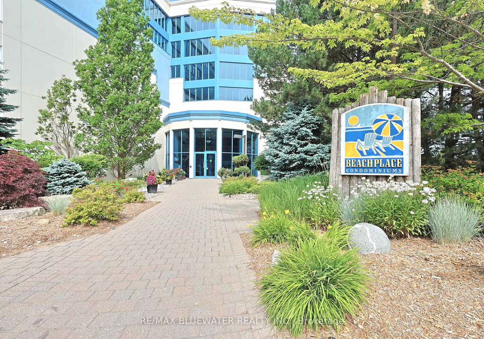 9-pine-street-lambton-shores-ontario-x12285094