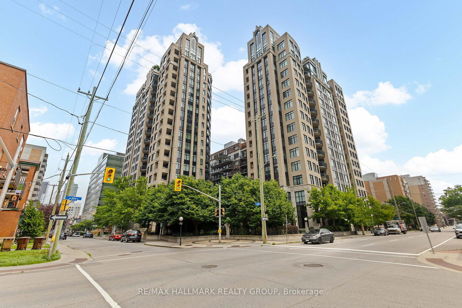 245-kent-street-ottawa-ontario-x12285171