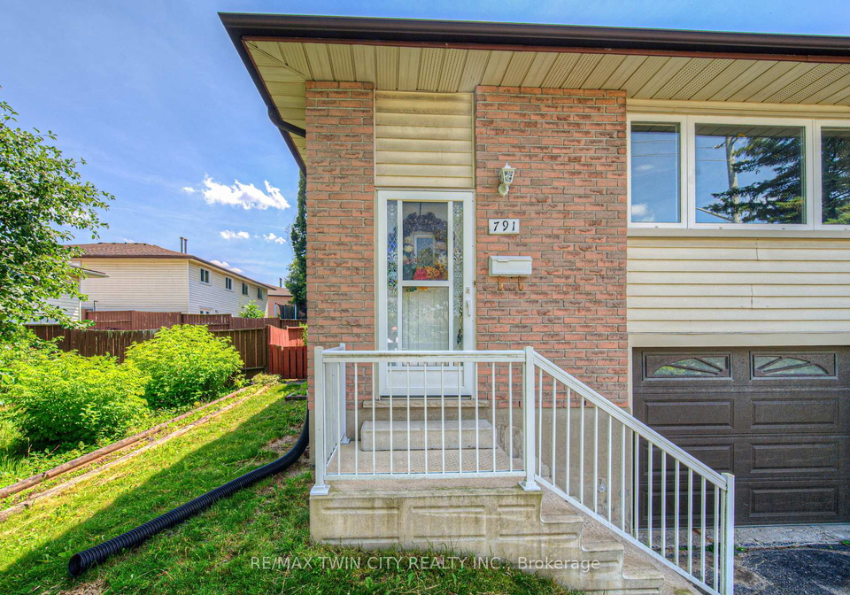 791-doon-village-road-kitchener-ontario-x12285306