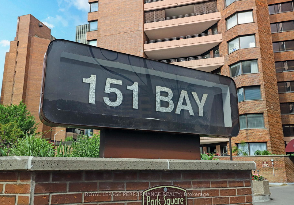 151-bay-street-ottawa-ontario-x12285318