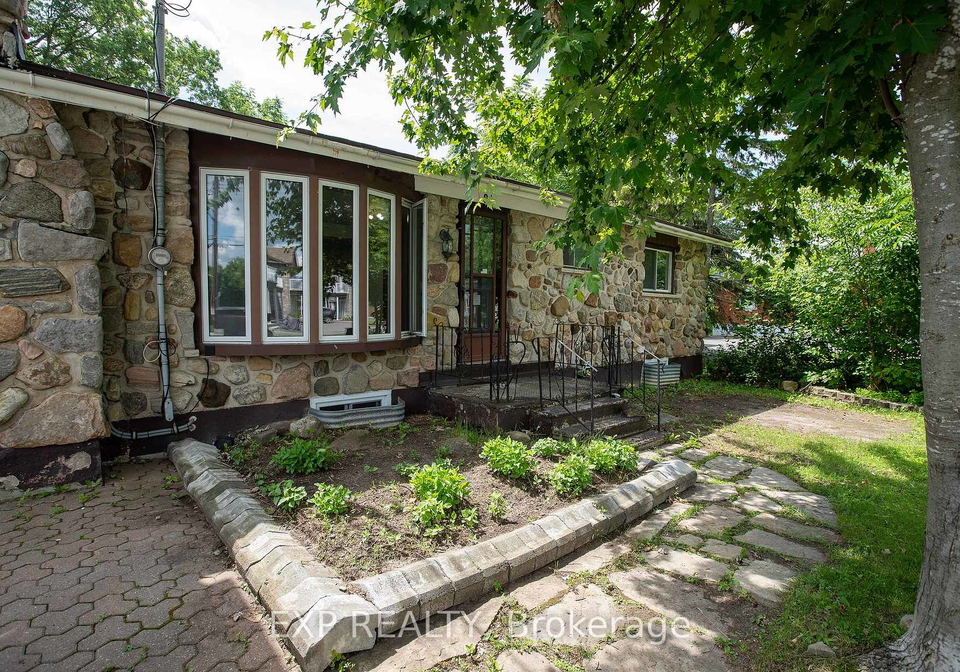 84-kenyon-street-e-e-north-glengarry-ontario-x12285463
