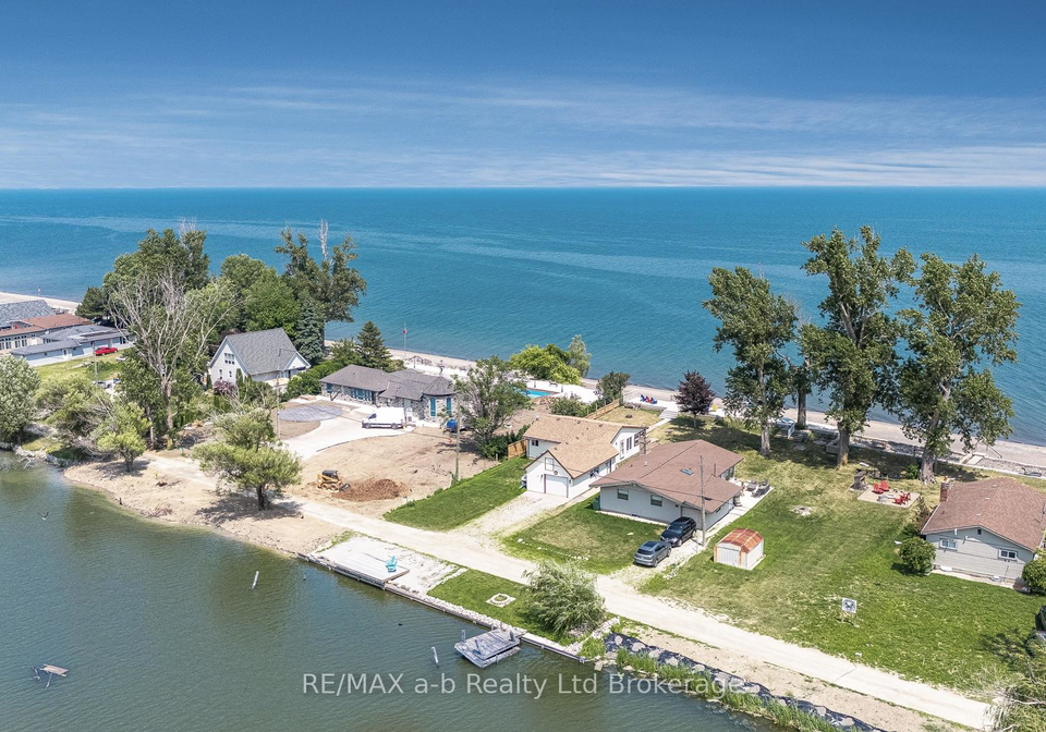 51-marentette-beach-road-leamington-ontario-x12285589
