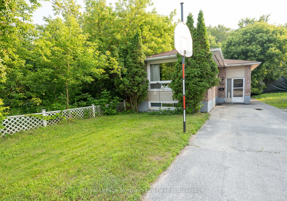 635-worthington-street-e-e-north-bay-ontario-x12285717
