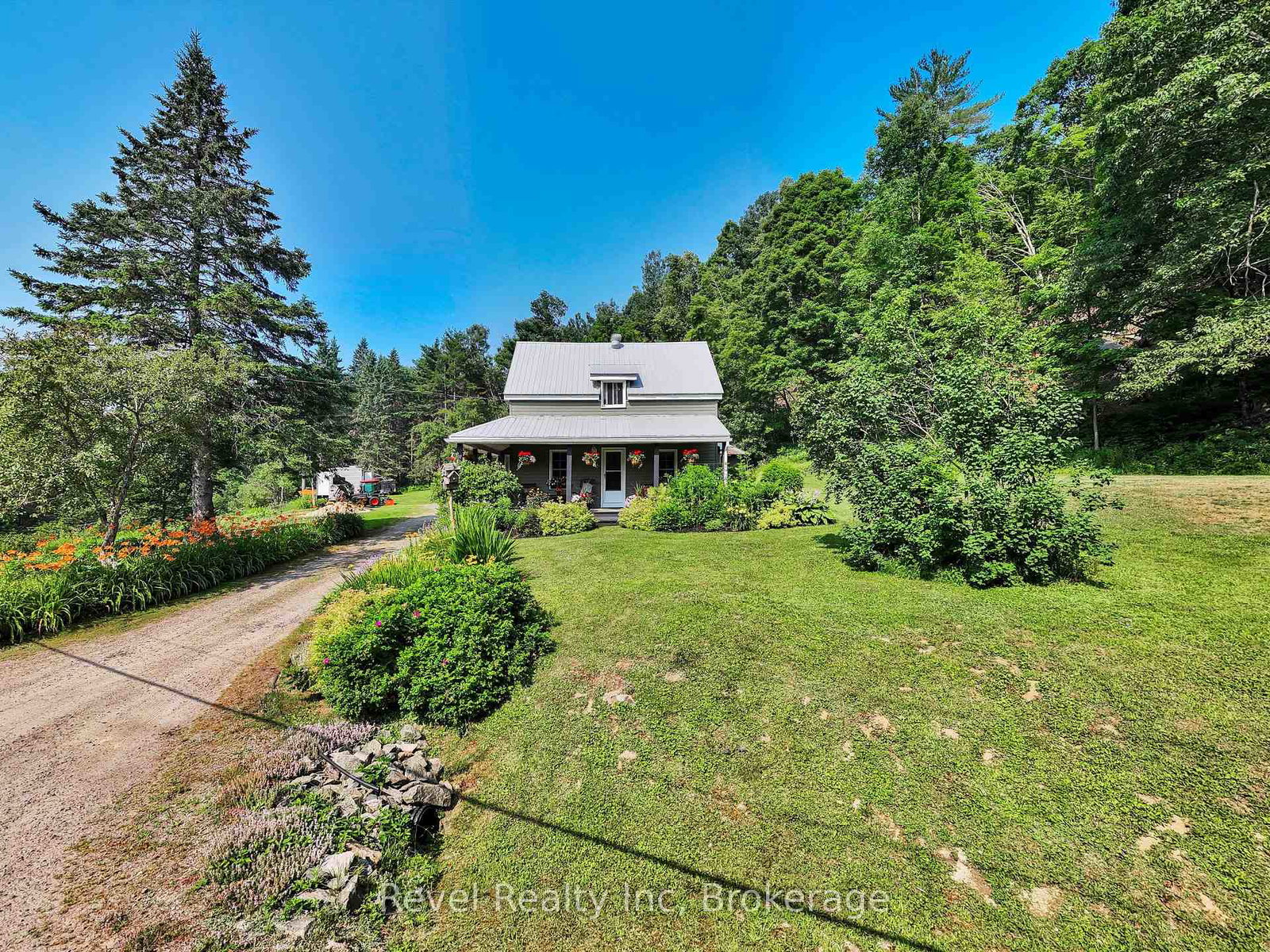 1070-old-victoria-road-bracebridge-ontario-x12285877