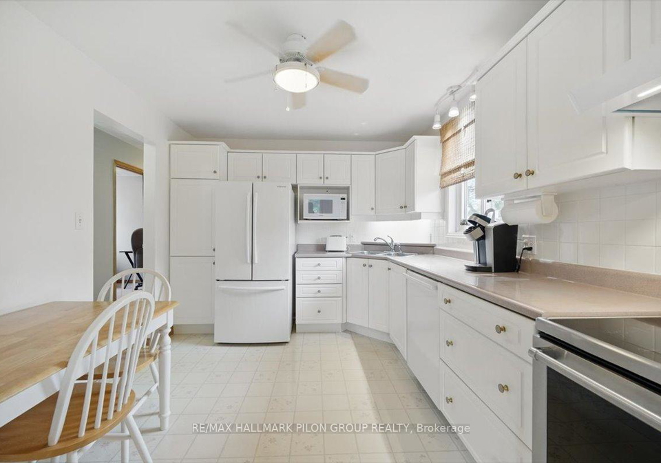 1303-vista-drive-brockville-ontario-x12286106