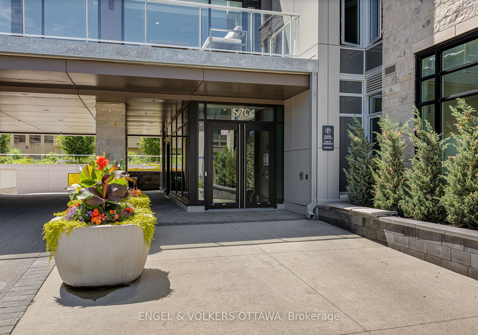 308-570-de-mazenod-avenue-ottawa-ontario-x12286107