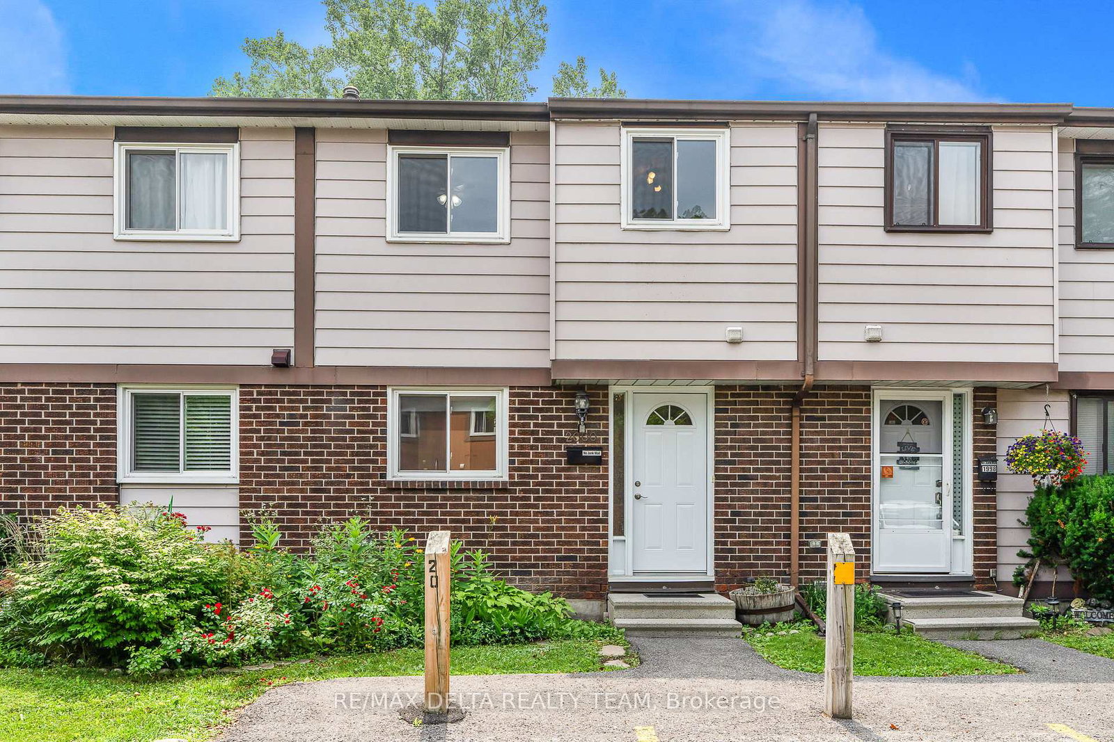 2000-falkirk-crescent-ottawa-ontario-x12286120