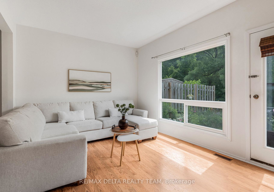 2000-falkirk-crescent-ottawa-ontario-x12286120