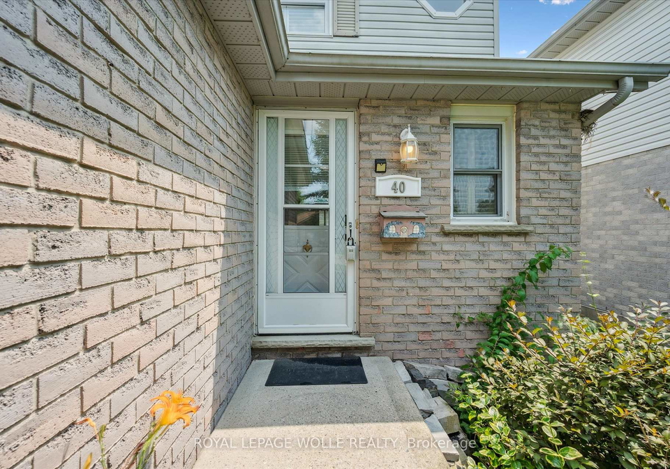 40-rodgers-road-guelph-ontario-x12286255