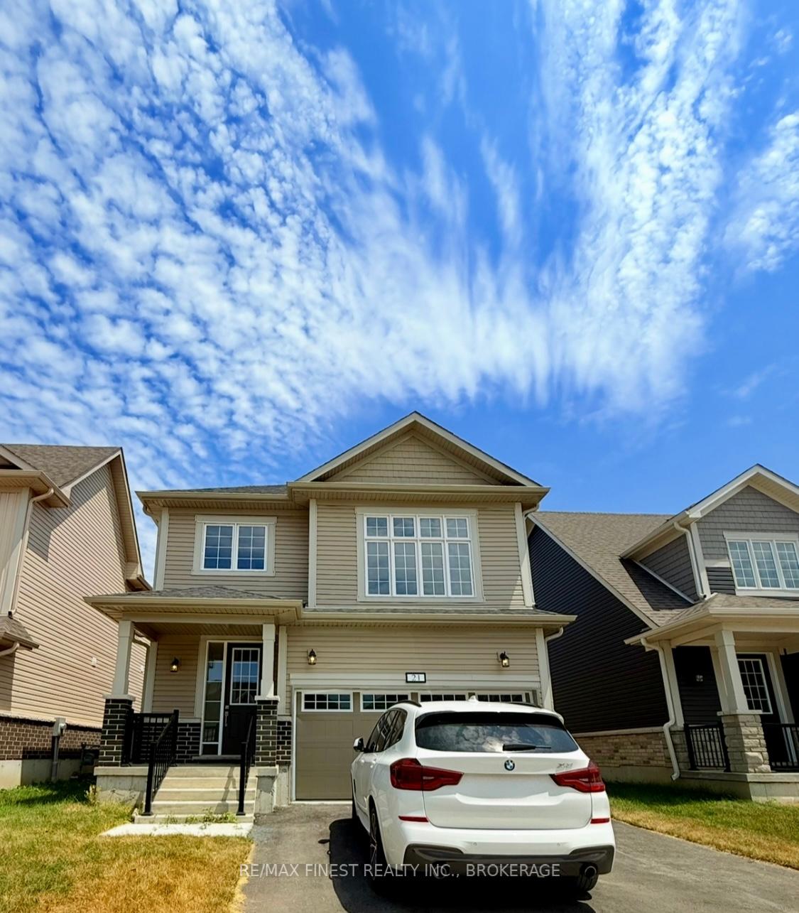 21-golf-links-drive-loyalist-ontario-x12286288
