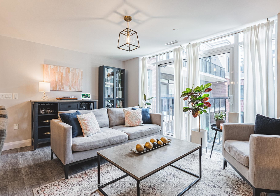 1-redfern-avenue-hamilton-ontario-x12286309