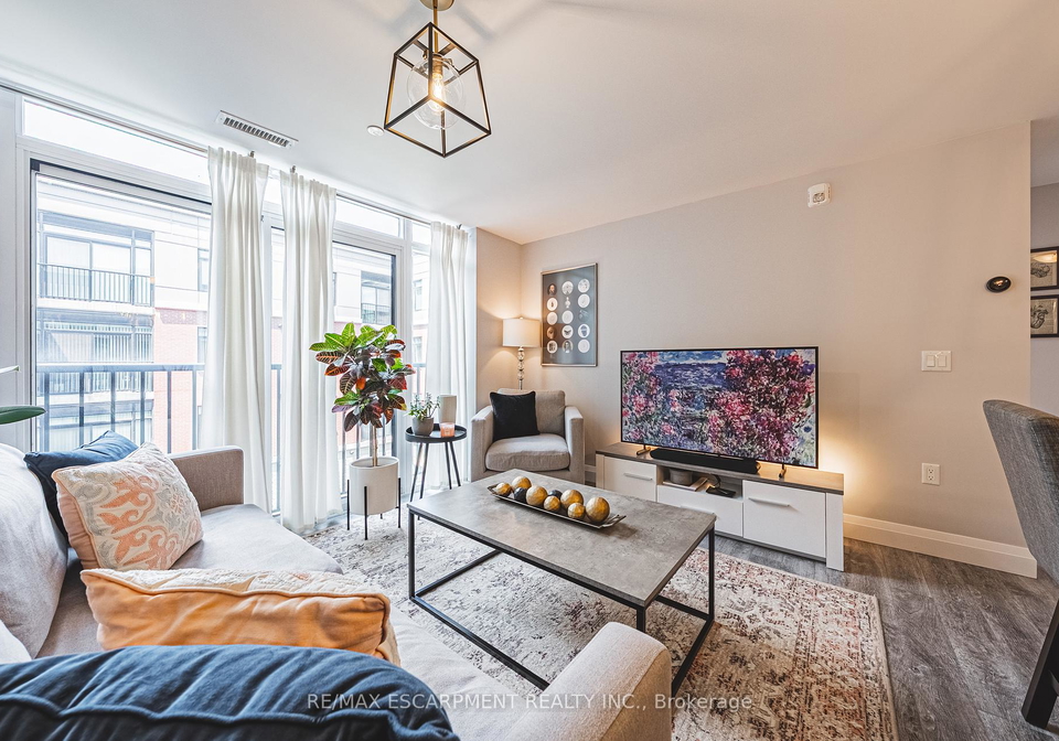 1-redfern-avenue-hamilton-ontario-x12286309