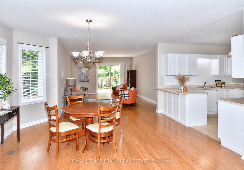 7-village-crescent-peterborough-west-ontario-x12286345