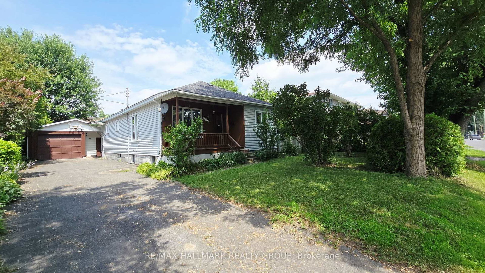 2923-ahearn-avenue-ottawa-ontario-x12286360