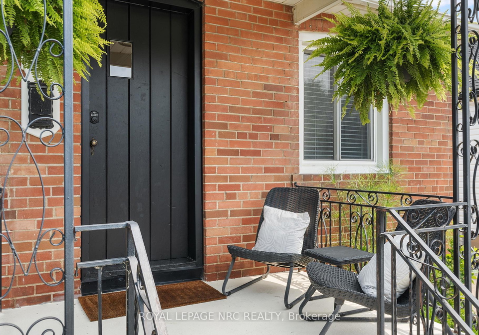 28-ambrose-street-st-catharines-ontario-x12286448