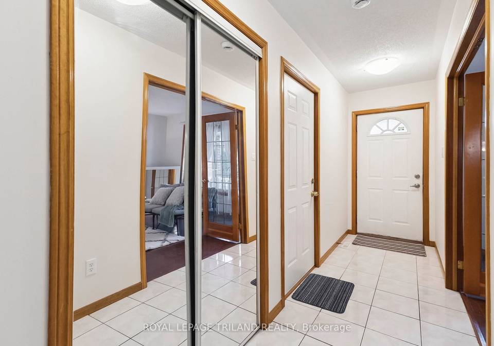 994-chippewa-drive-london-east-ontario-x12286462