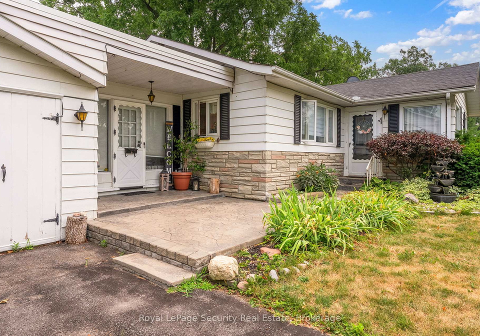 18-ashley-street-belleville-ontario-x12286476