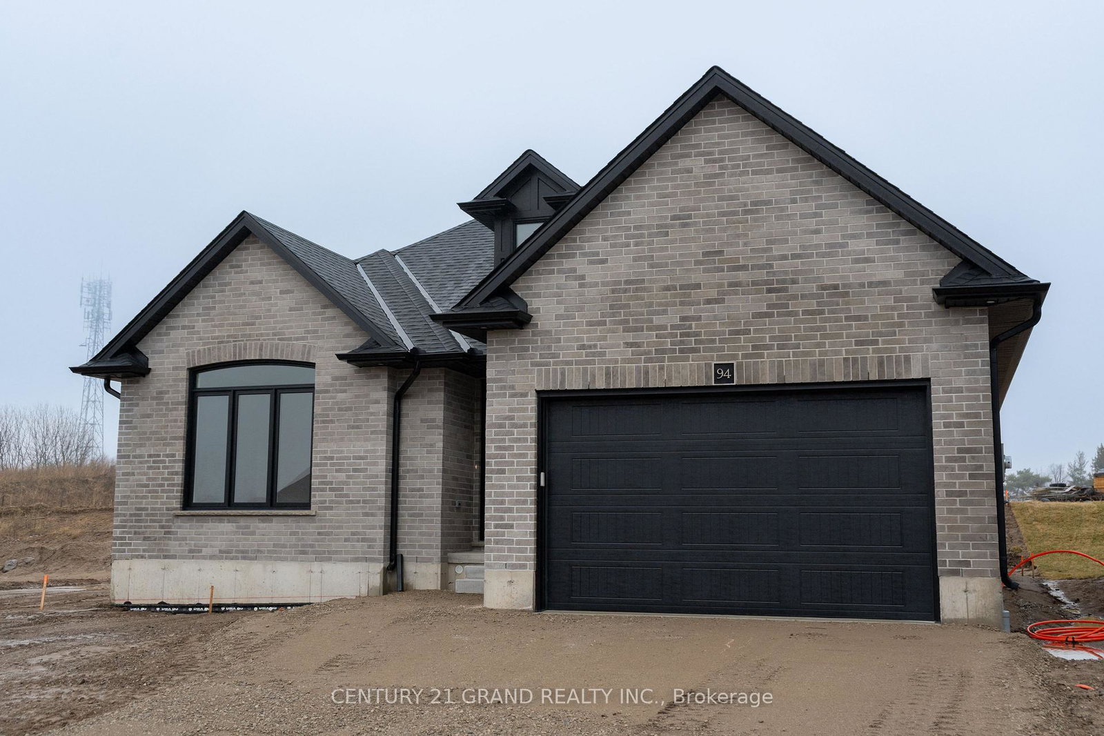 94-vanrooy-trail-norfolk-ontario-x12286484