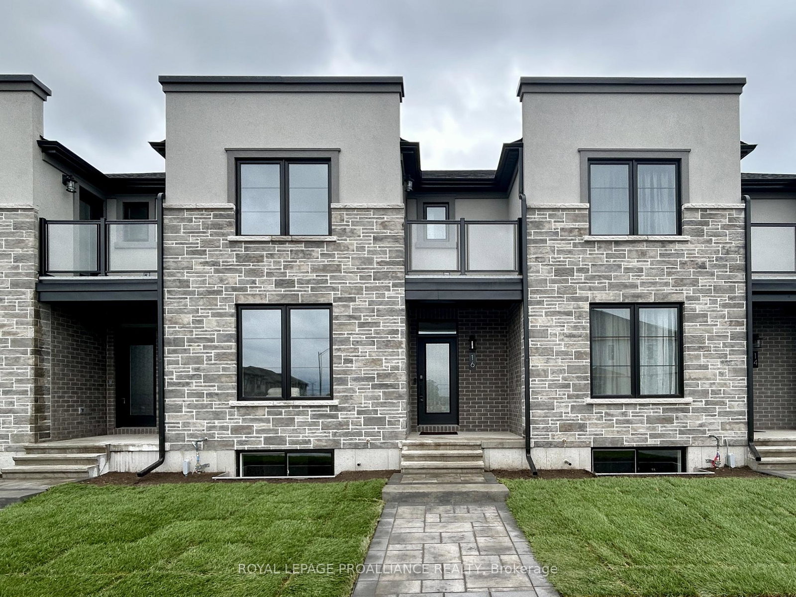 16-riverstone-way-belleville-ontario-x12286492