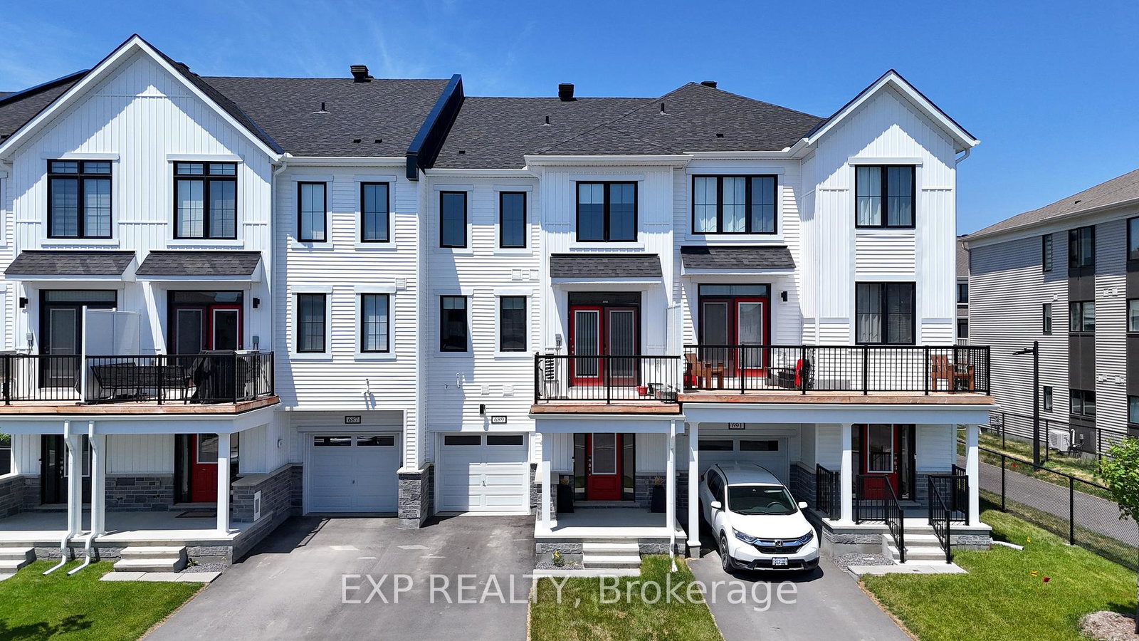 689-quilter-row-ottawa-ontario-x12286558