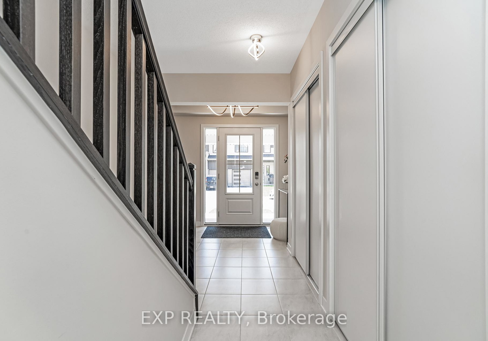 689-quilter-row-ottawa-ontario-x12286558