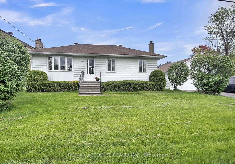 1929-queensdale-avenue-ottawa-ontario-x12286882