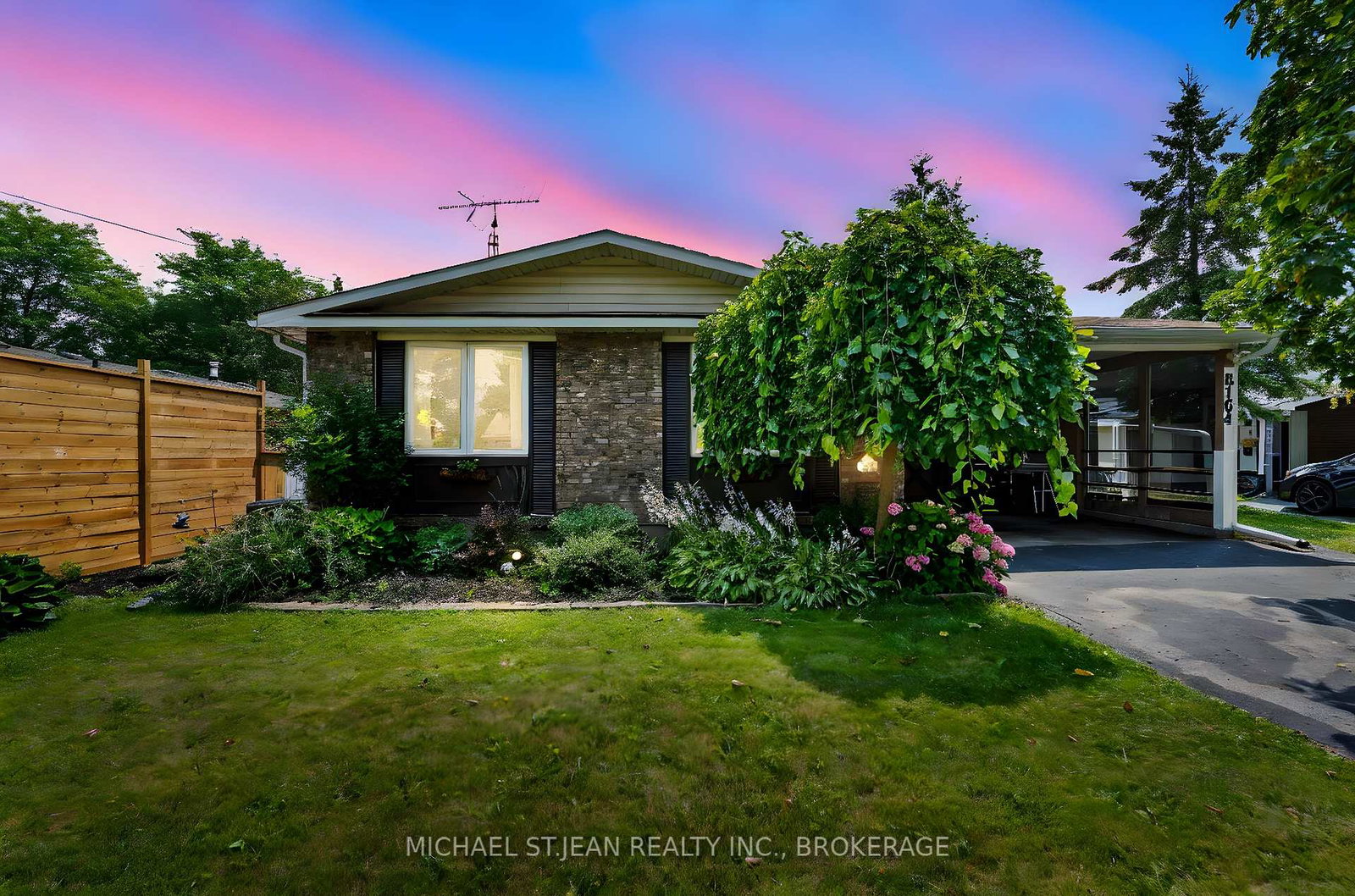 8164-catalina-street-niagara-falls-ontario-x12287013
