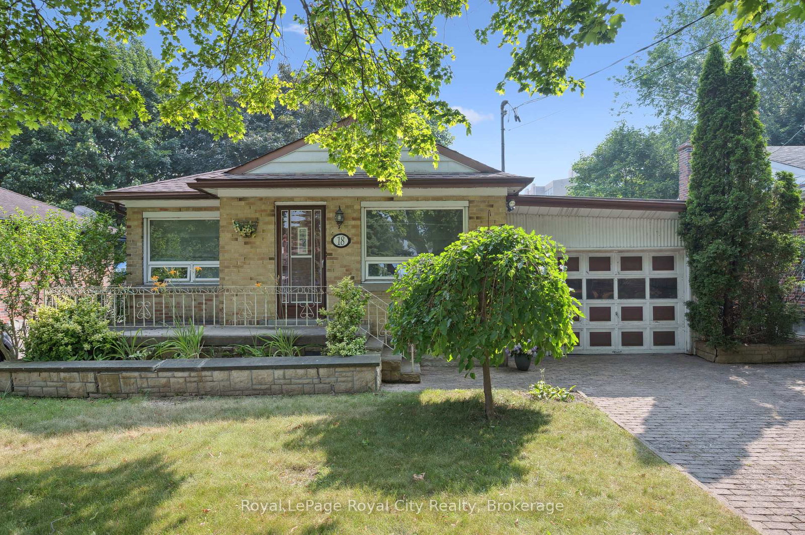 18-skov-crescent-guelph-ontario-x12287493