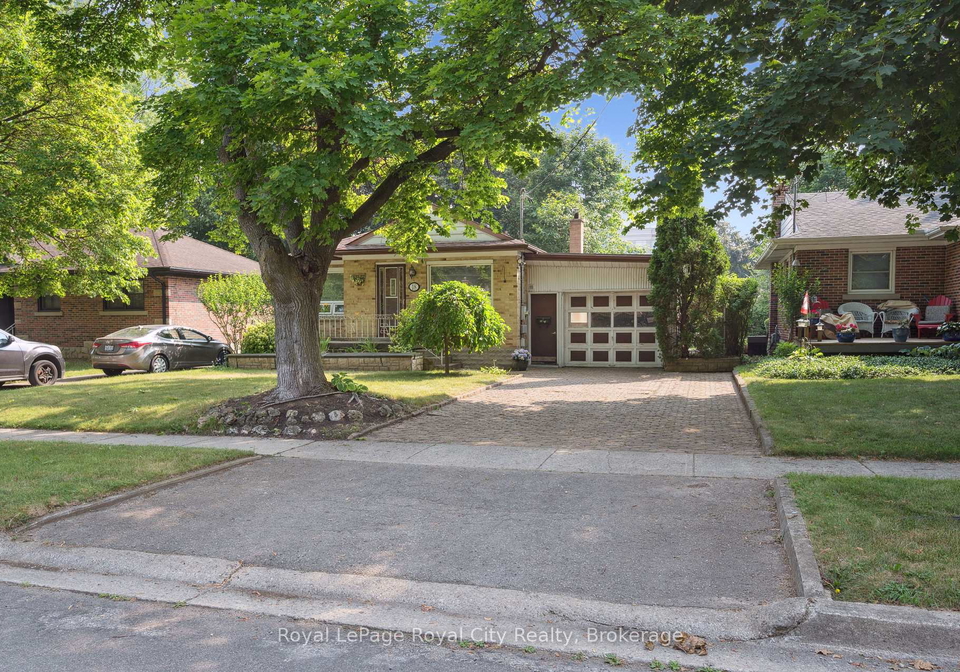 18-skov-crescent-guelph-ontario-x12287493
