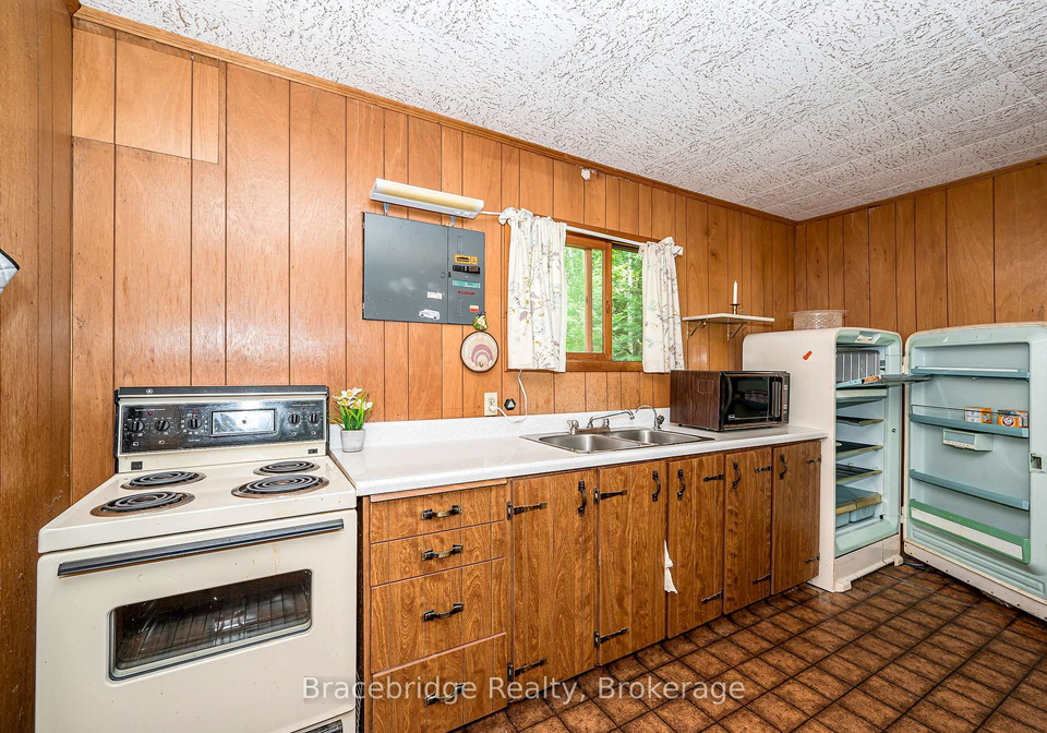 1023-colony-trail-bracebridge-ontario-x12287499