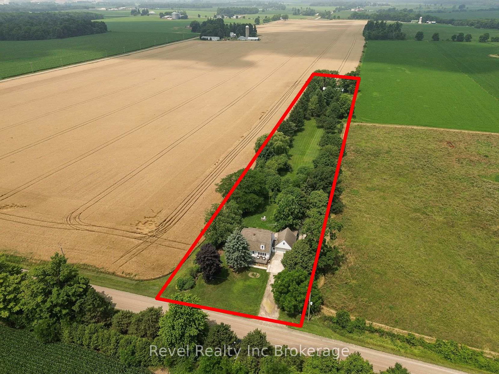 664167-road-66-ingersoll-ontario-x12287592