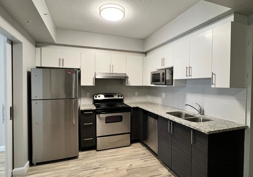258a-sunview-street-waterloo-ontario-x12287783