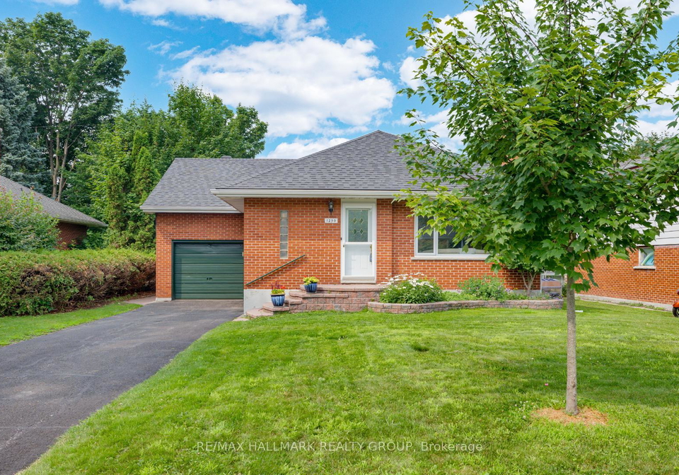 1250-woodside-drive-ottawa-ontario-x12287784