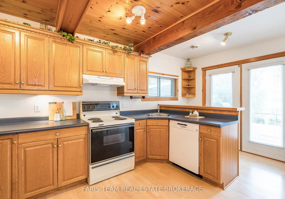 100-fulsom-crescent-kawartha-lakes-ontario-x12287846