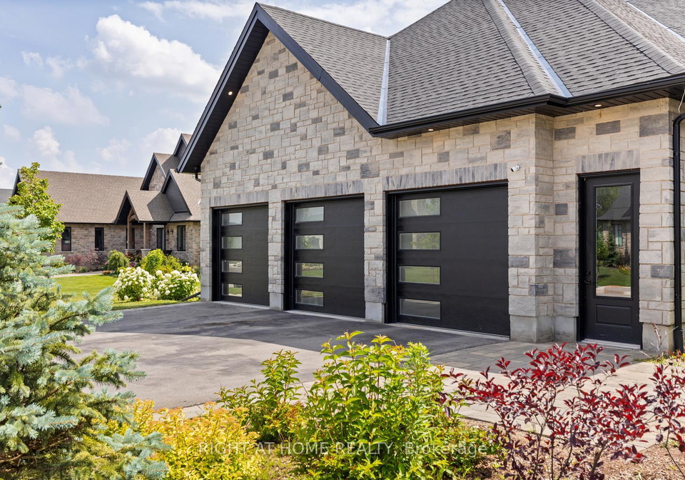 11-whitcombe-way-puslinch-ontario-x12288645