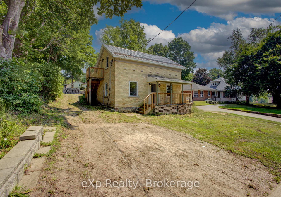 215-centre-street-north-huron-ontario-x12288668