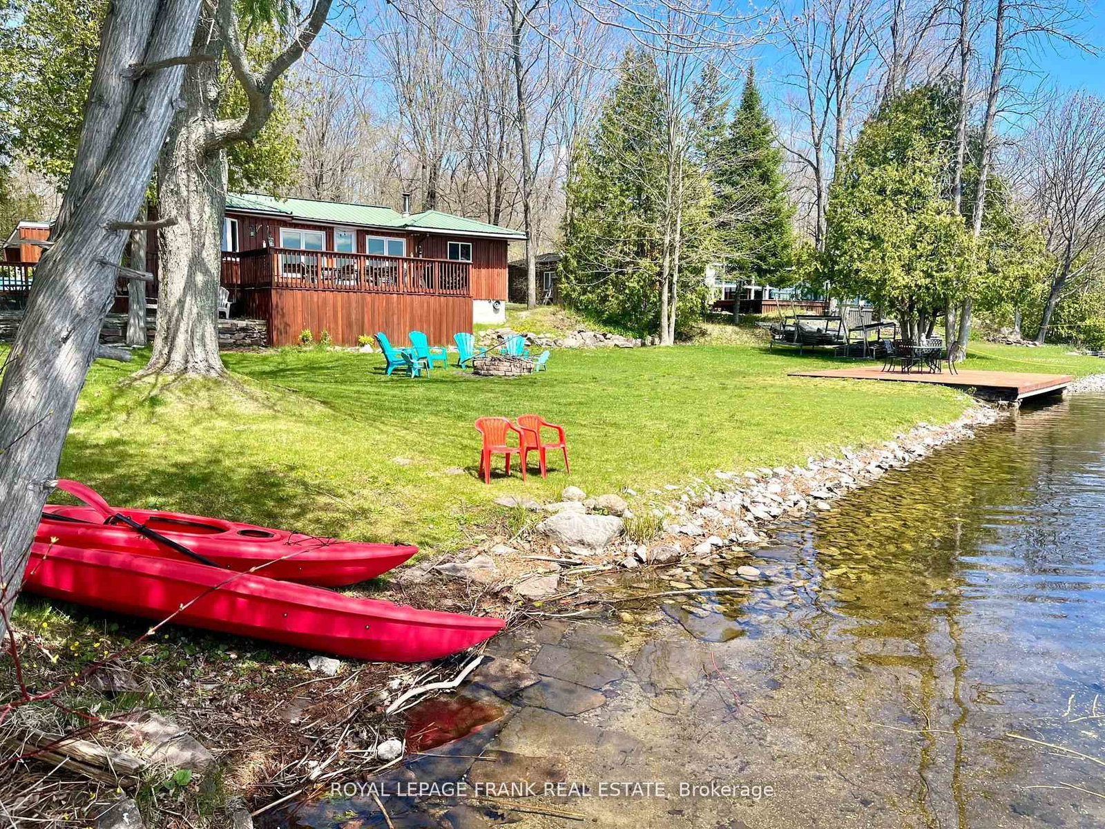 95-fire-route-12-na-trent-lakes-ontario-x12288723